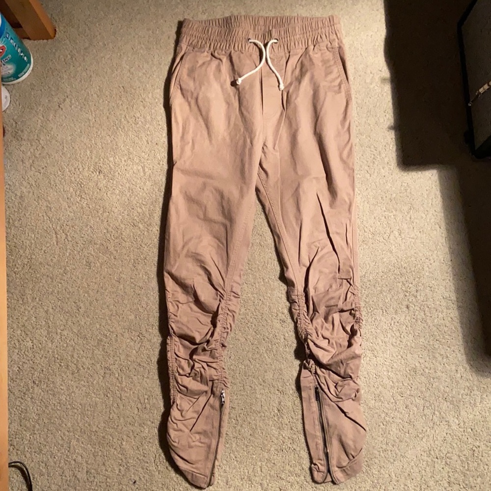 Men’s khaki jogger pants